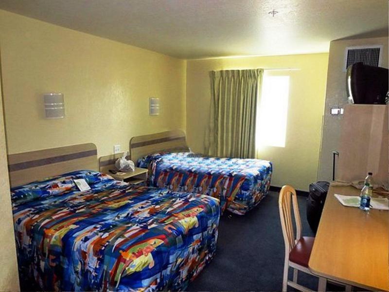Motel 6 Beatty - Death Valley Екстериор снимка